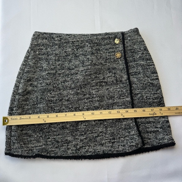 NWT Zara Black and Gray Tweed Mini Skirt with gold buttons size S - Picture 9 of 13